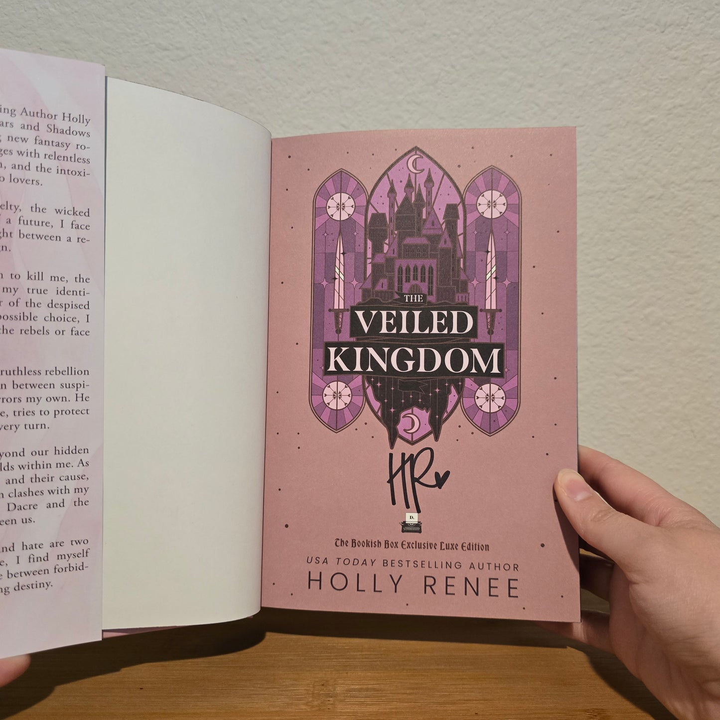 The Veiled Kingdom by Holly Renee (Exclusive Darkly Edition)