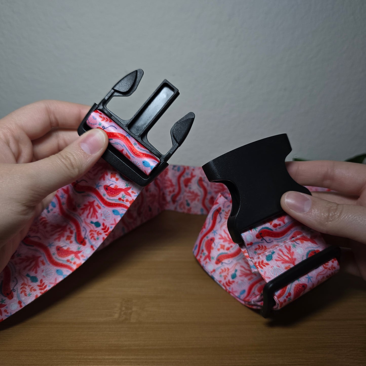 🌊 In The Depths Luggage Bands – Illumicrate Exclusive - EnchantedBindings