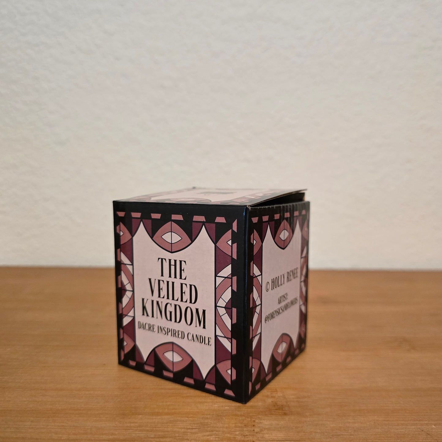 The Veiled Kingdom Candle (The Darkly Box)