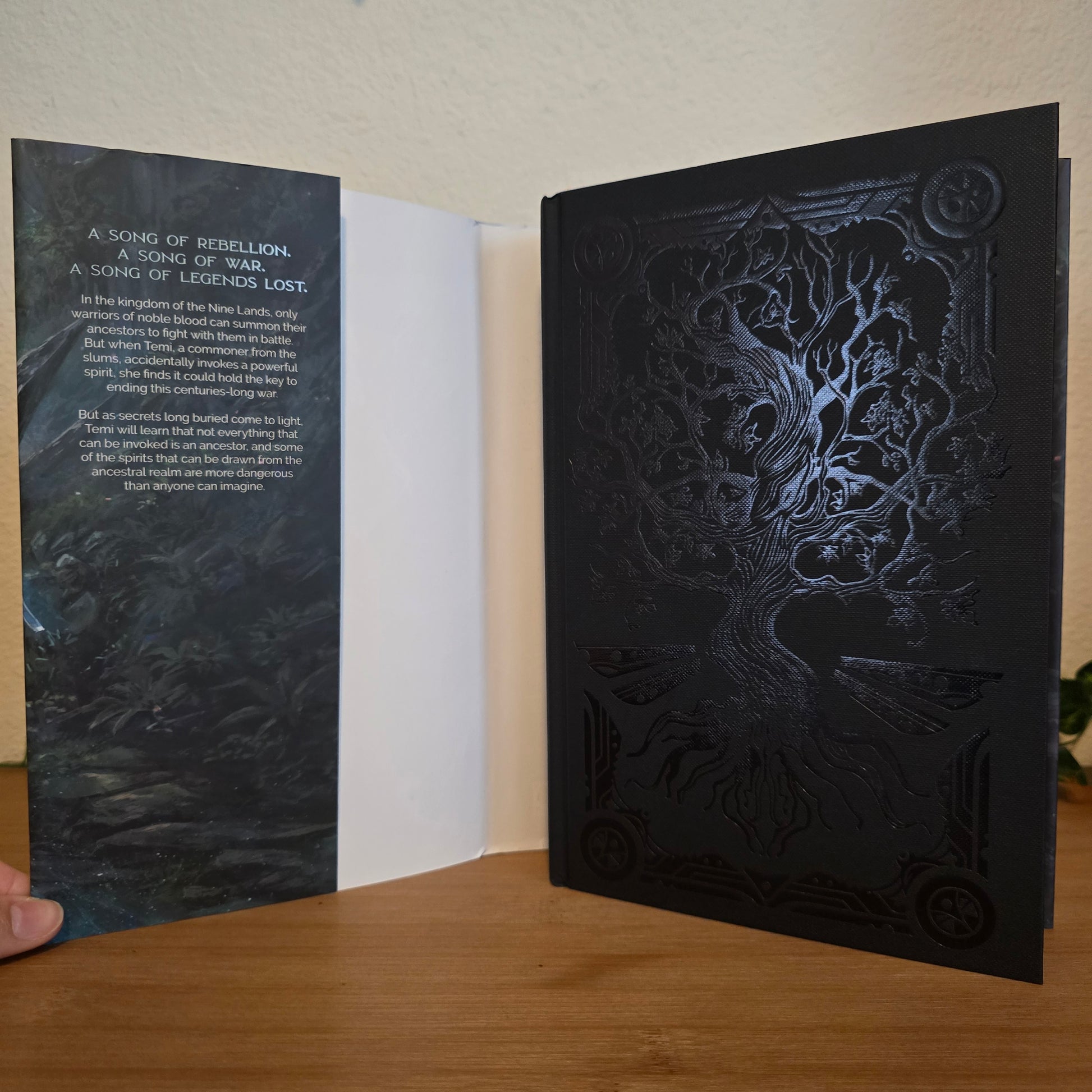 A Song of Legends Lost by M.H. Ayinde – Illumicrate Exclusive Edition - EnchantedBindings