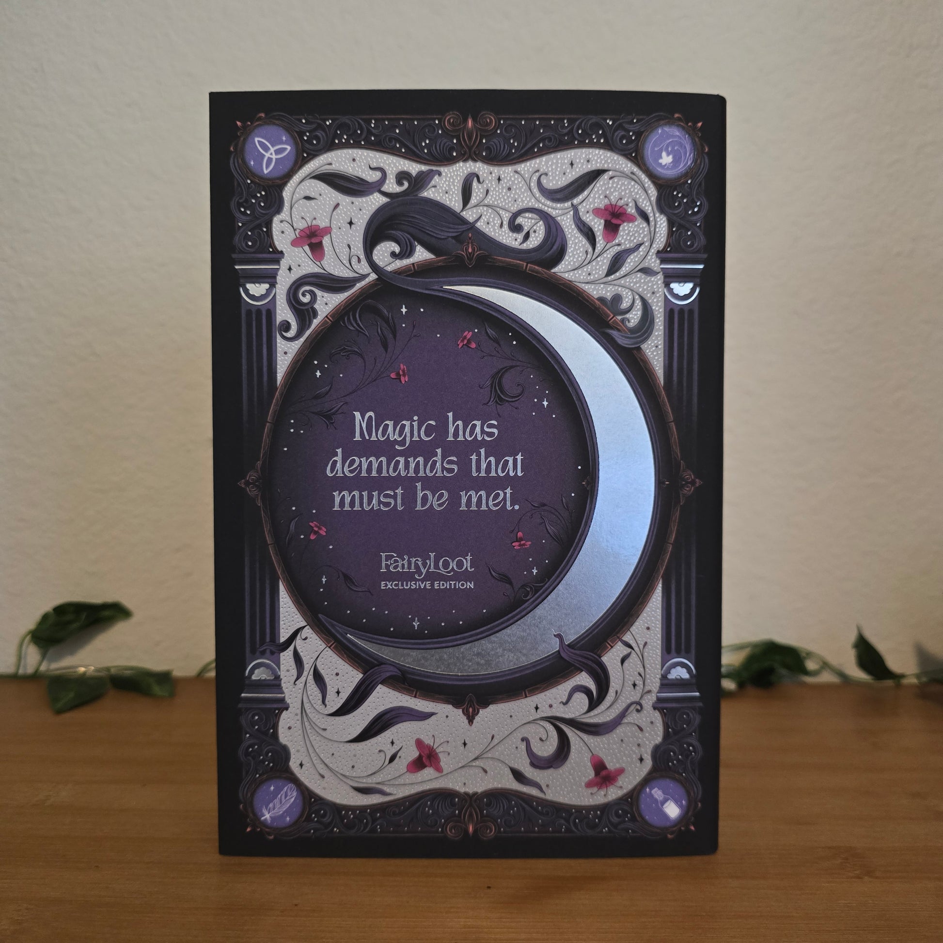 The Glittering Edge by Alyssa Villaire – FairyLoot Exclusive Edition - EnchantedBindings