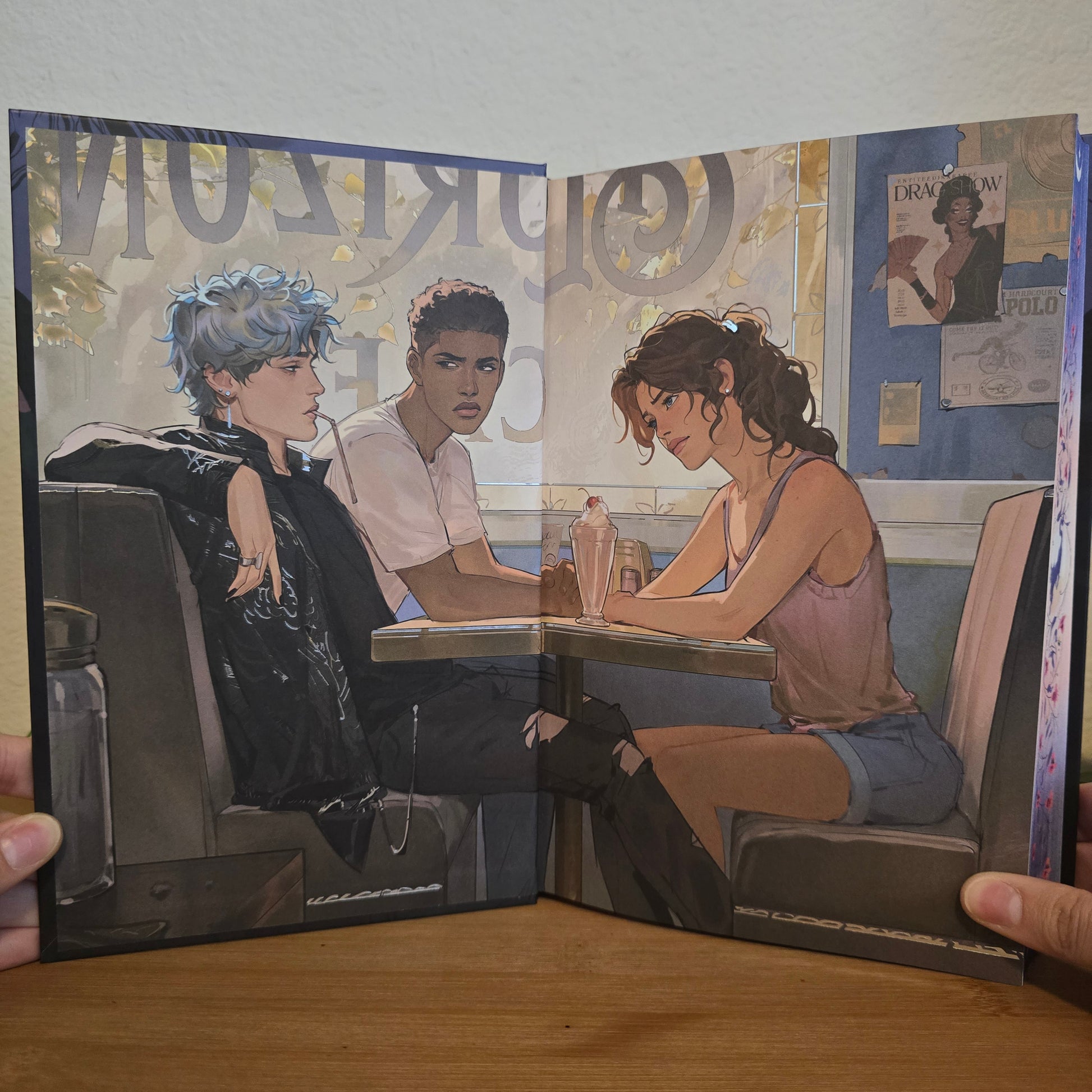 The Glittering Edge by Alyssa Villaire – FairyLoot Exclusive Edition - EnchantedBindings