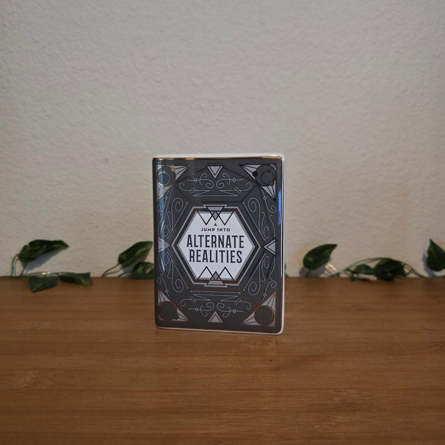 Alternate Realities Book Pot – Illumicrate Exclusive - EnchantedBindings