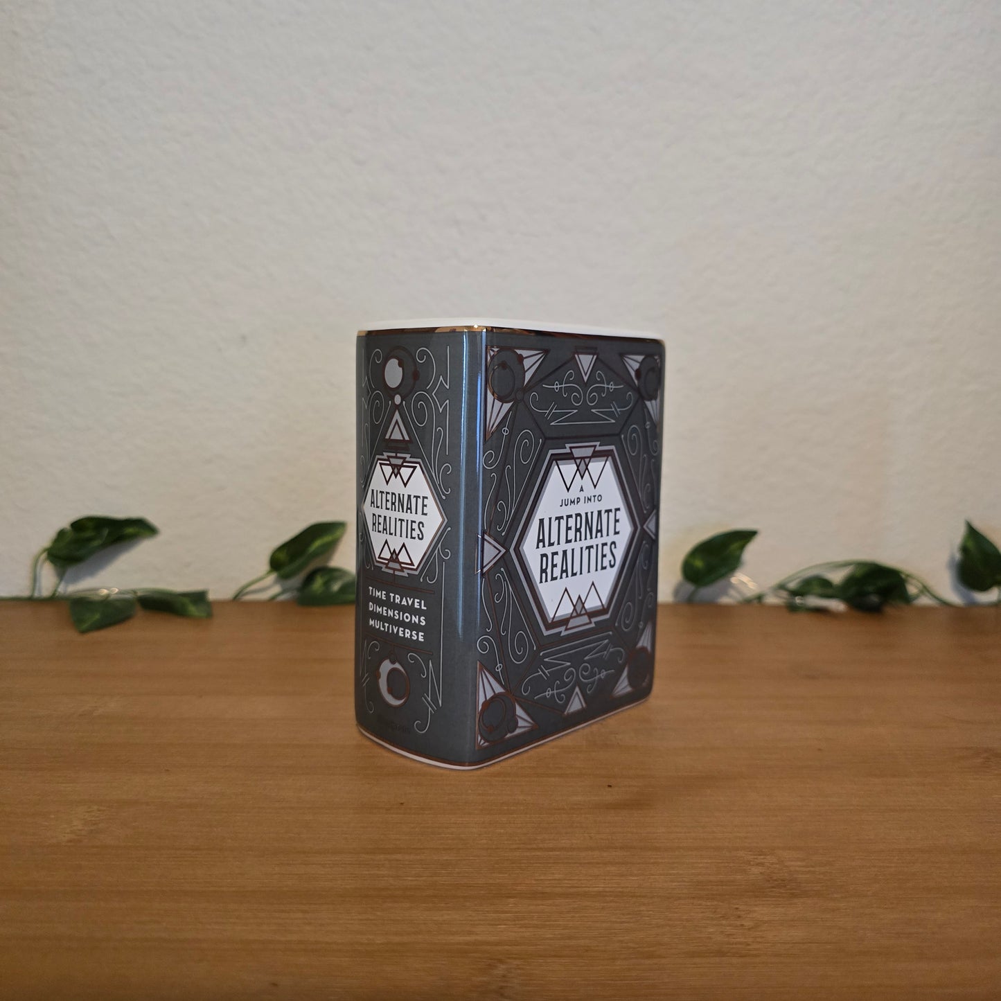 Alternate Realities Book Pot – Illumicrate Exclusive - EnchantedBindings