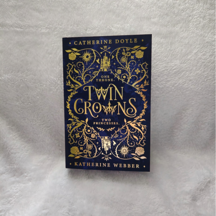 Twin Crowns by Catherine Doyle & Katherine Webber (Exclusive FairyLoot Edition)